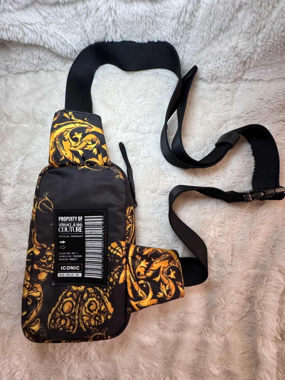 Versace Jeans Collection Black and Gold Logo Belt Bag - Picture 4 of 10